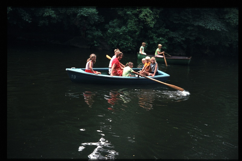 10.Frankfurt jul 1972 Mama,Traude,Brigitte,Marion,Peter,Britt.JPG